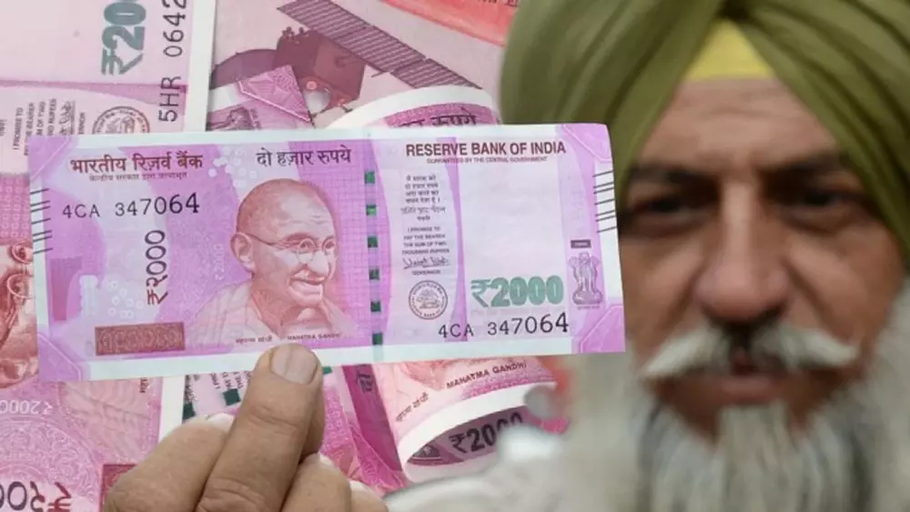 Rs 2000 notes deadline extended